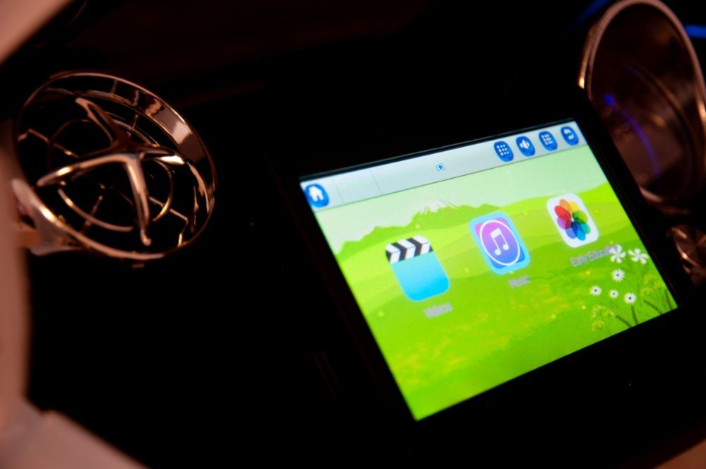 Акумулаторна кола Mercedes SL65 AMG 12V батерия,MP3, MP4, с меки гуми