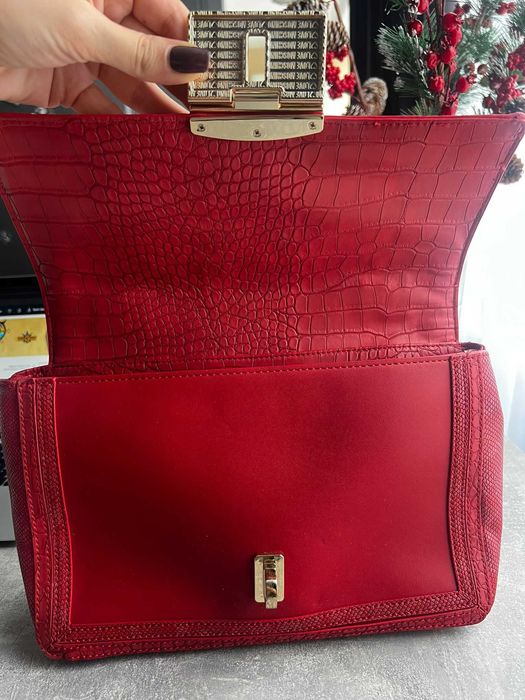 Оригинална чанта през рамо "Love Moschino"