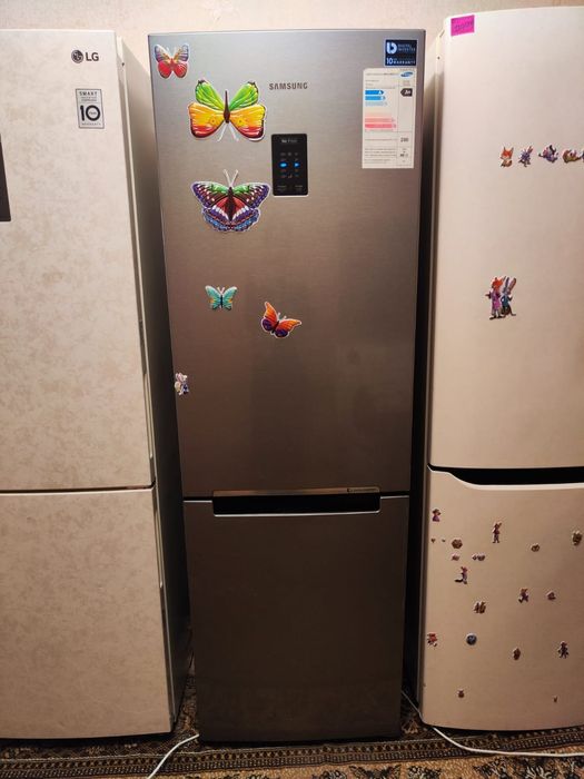 Холодльник в хорошем состояний