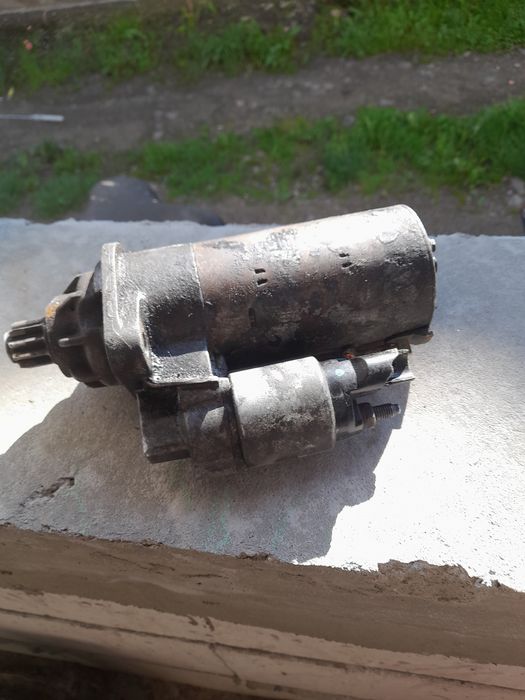 Vând electromotor t5
