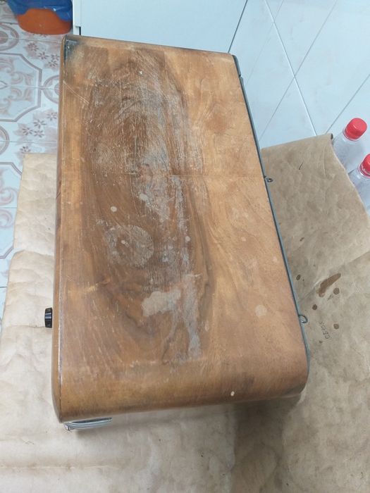 Aparat de radio cu lampi, antebelic