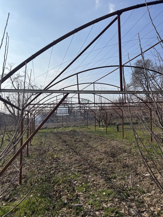 Parnik sotiladi truba materialdan qilingan