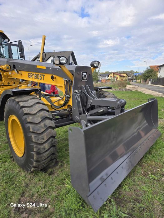 Autogreder nou XCMG GR1905T, 15.4 t, lama fata, centrala, scarificator