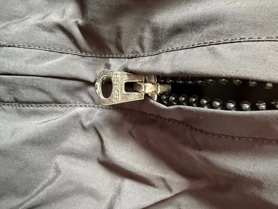 Geacă Tommy Hilfiger originală 3XL – windproof & water-resistant – stare foarte bună
