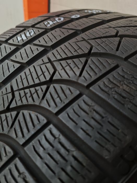 Зимни гуми 2 броя PIRELLI Pzero 285 40 R20 дот 3922