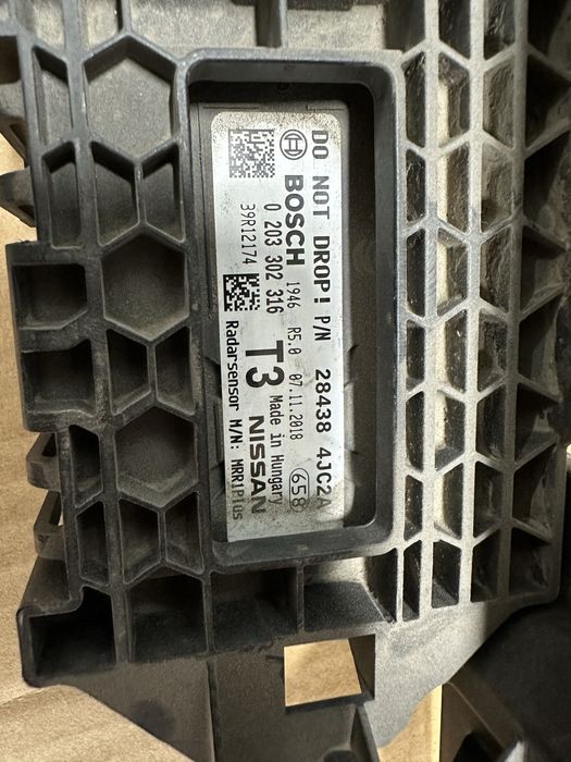 Senzor radar distronic nissan cod:0203302316.