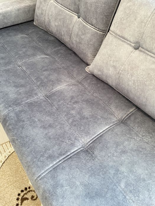 Продам диван раскладной.