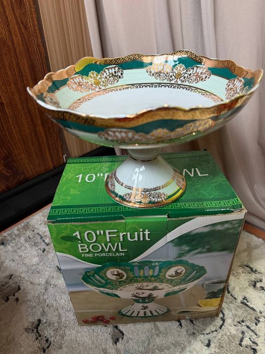 Ваза для фруктов. Производство Китай ,  Завод «Мина». Цена 200 тыс