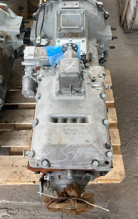 КПП КамАЗ 152, 154 с делителем новая