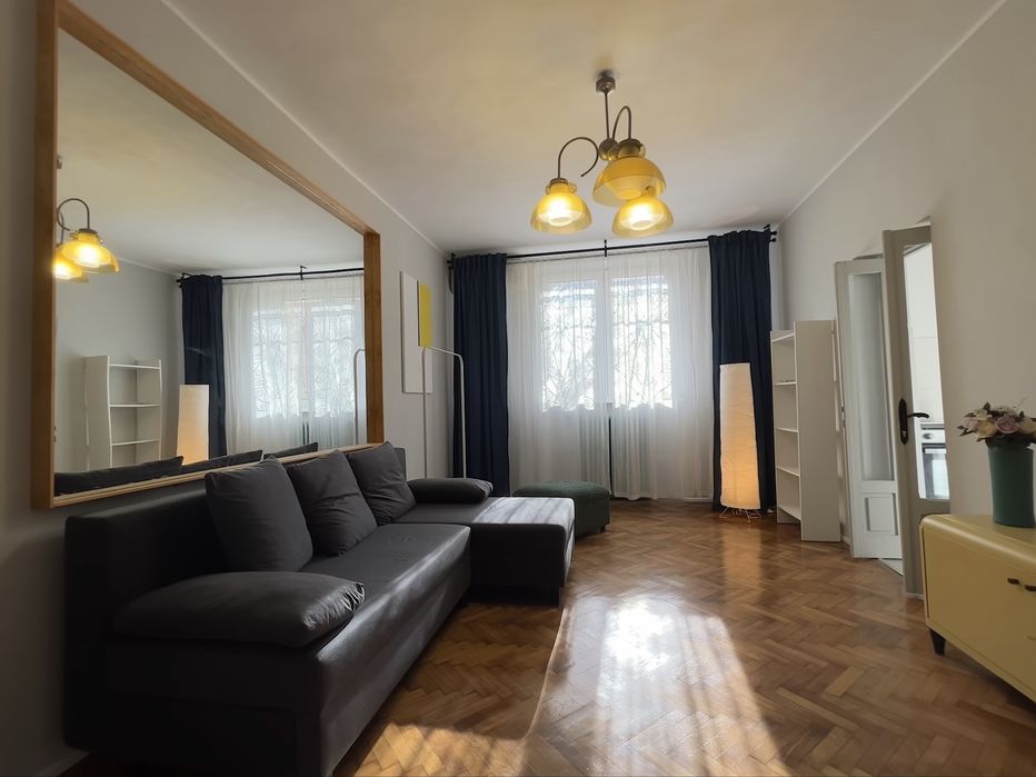 Proprietar inchiriez garsoniera Piata Muncii