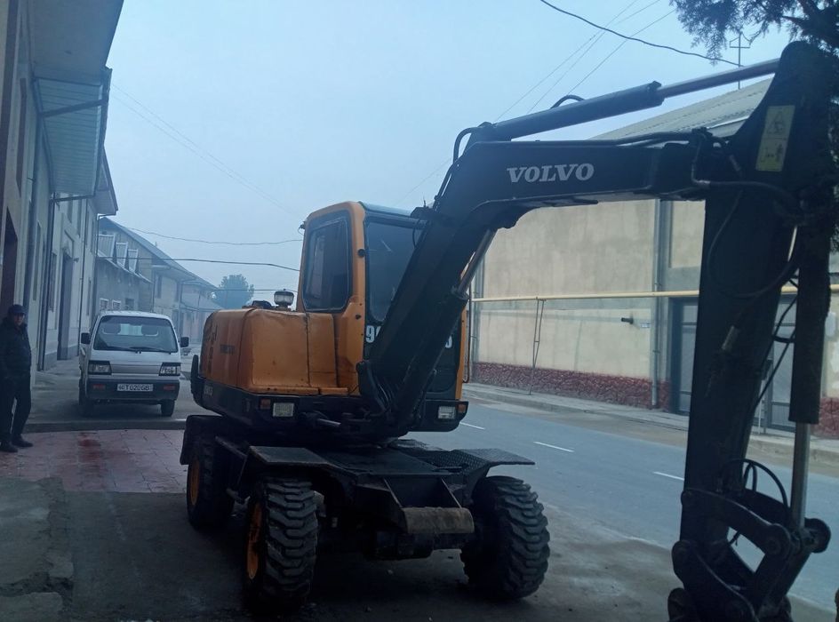 Volvo  EW 55 сотилади.