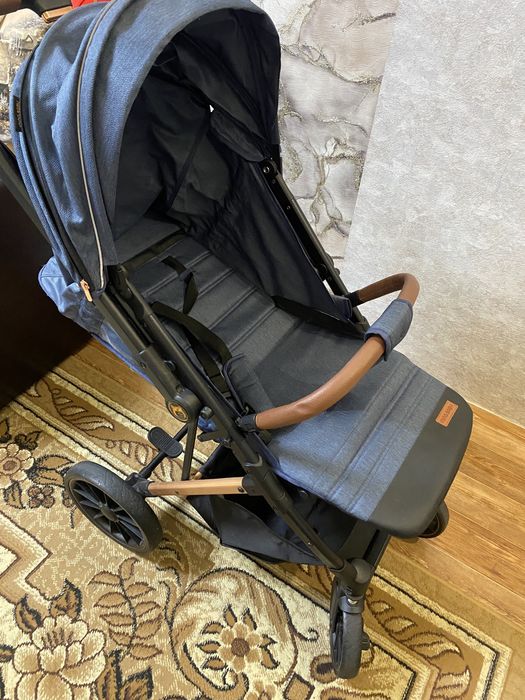 Коляска прогулочная в идеальном состоянии