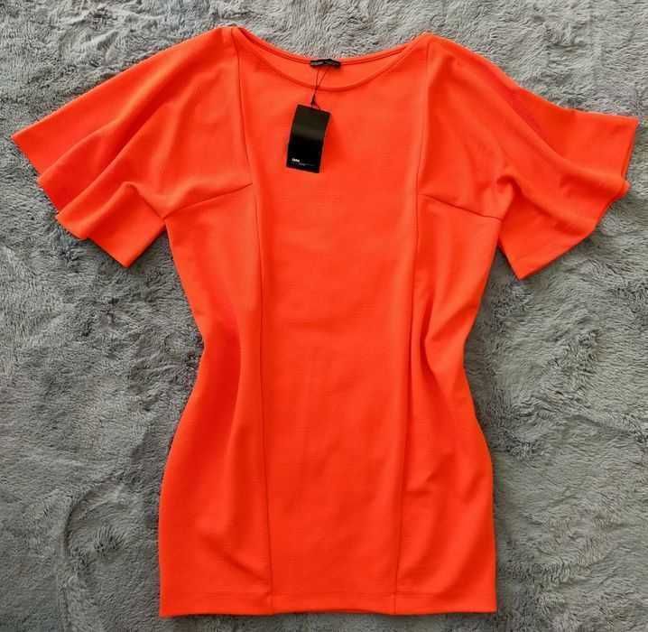 Rochie Zara nouă cu mâneci fluture