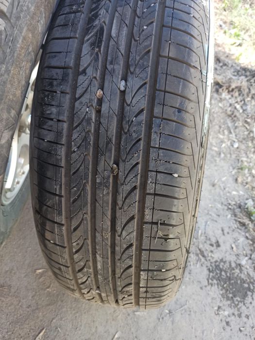 Продам резину в 3 штуки