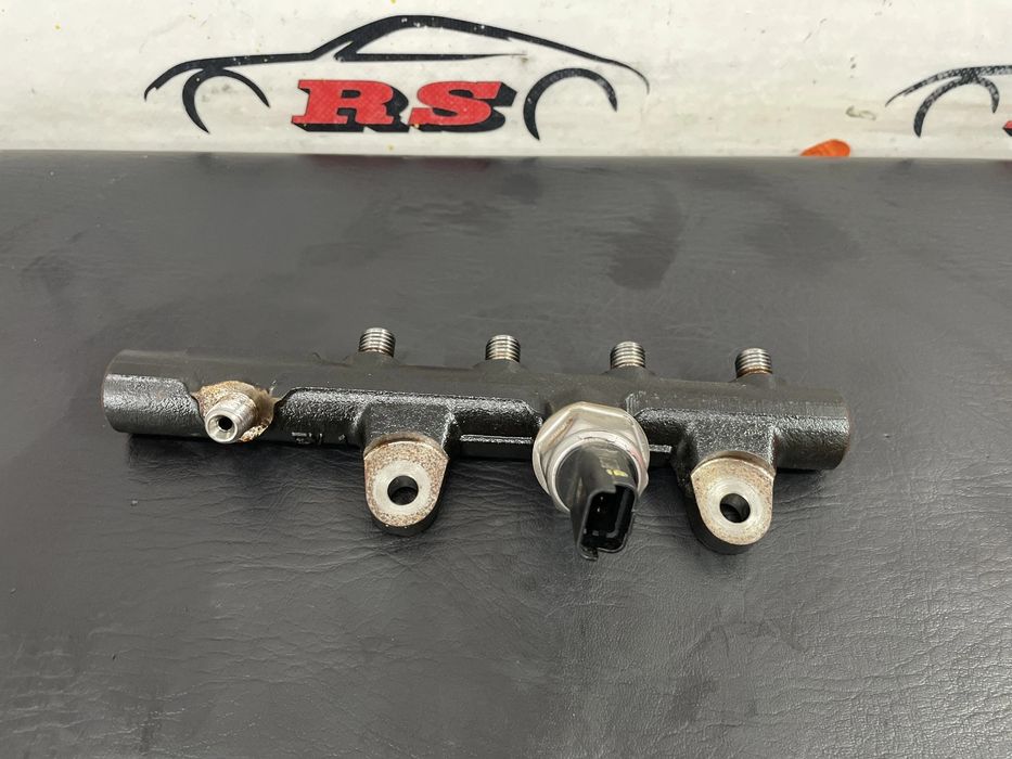 Rampa injectoare cu senzor Nissan Qashqai J11 2015 cod 175210651R