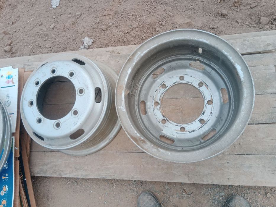 Diska satiladi zilge birge bir tusedi