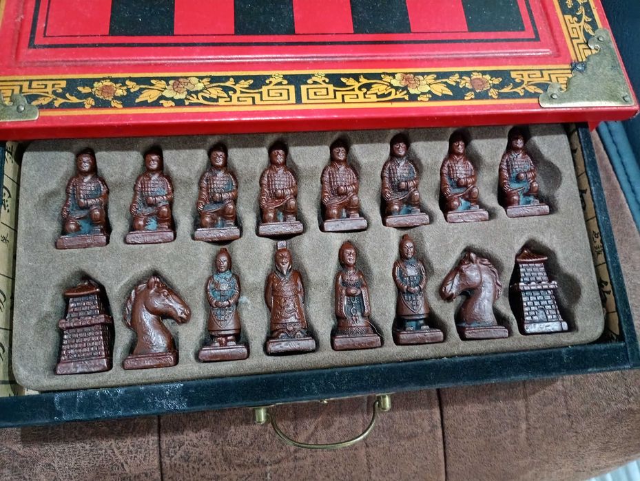 Луксозен дървен Шах