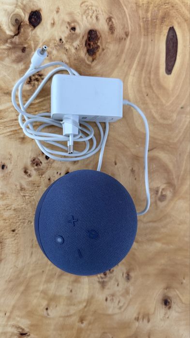 Boxa Amaxon Alexa Echo Dot 4 inteligenta
