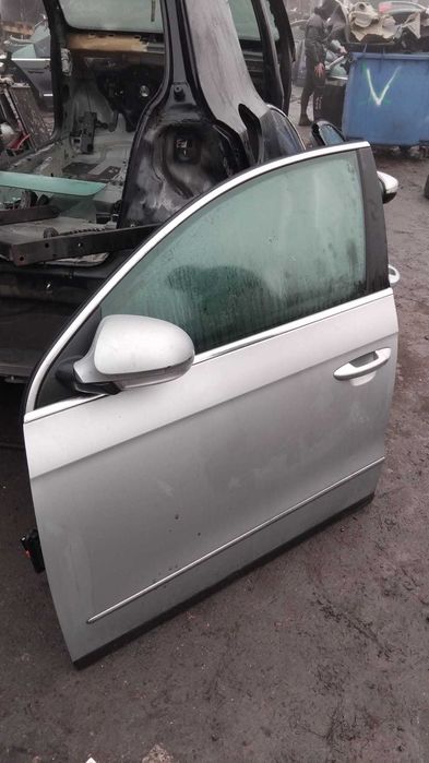 Usa stanga fata Volkswagen Passat B6 an 2007