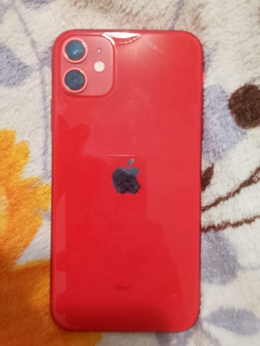 Продам Айфон 11  за 90