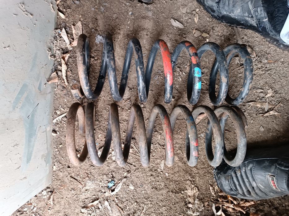 Продам пружины на Мерседес