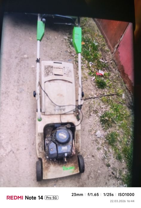 Mașina de tuns iarba viking