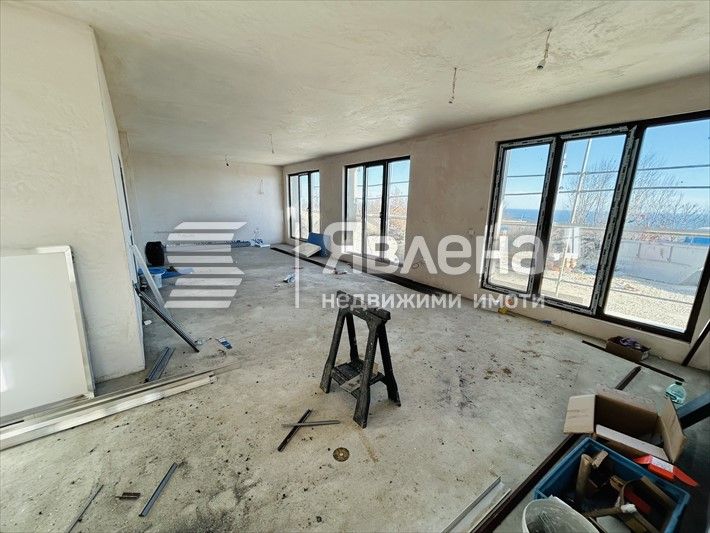 Модерна нова къща с морска панорама!