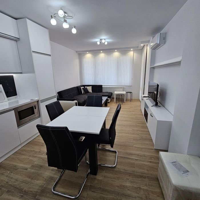 Дава се под наем Двустаен апартамент в София, Младост 2 - 72 кв.м за 900 € - Снимка #2