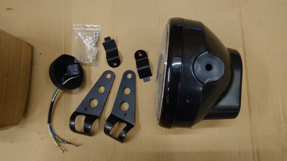 Продам фару на мотоцикл