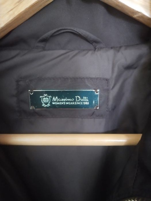 Продам курту теплую Massimo Dutti