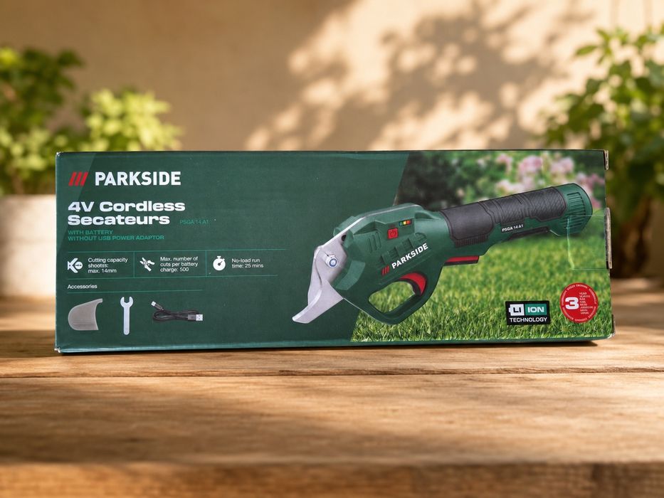 Foarfeca fara fir Parkside cu acumulator 4 V