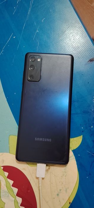 Продается Samsung S20 Fe