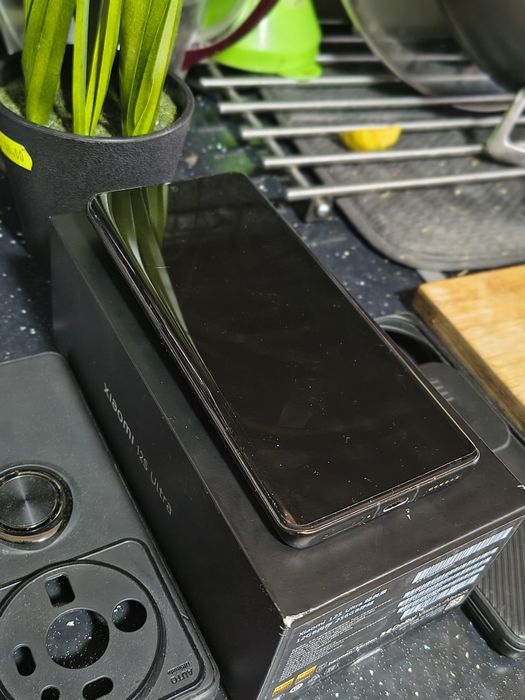 Xiaomi Mi 12s Ultra full box