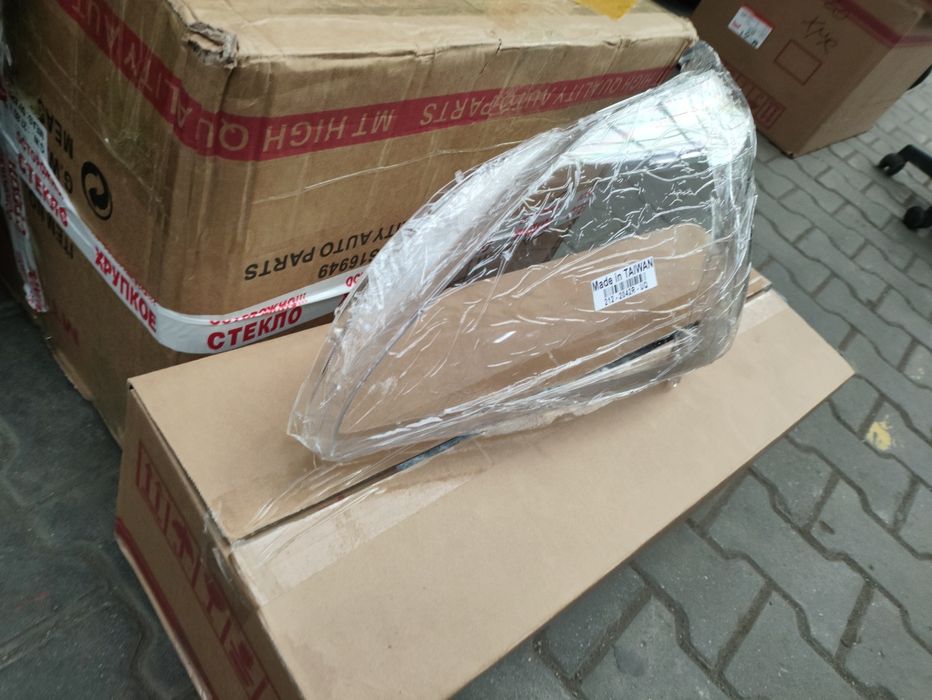 Стекло фара Лексус рх 330