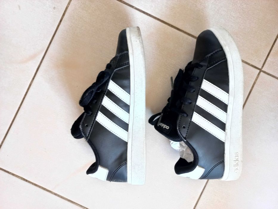 Спортни обувки ADIDAS