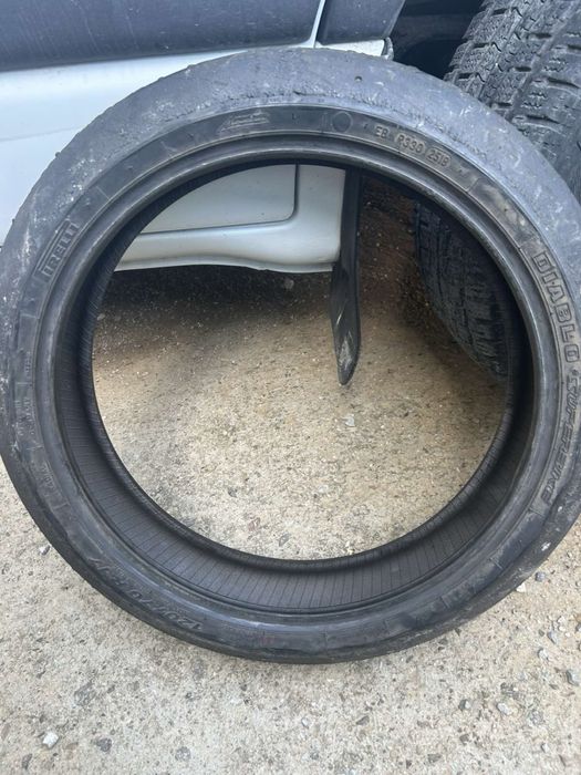 Сликове Michelin преден и заден