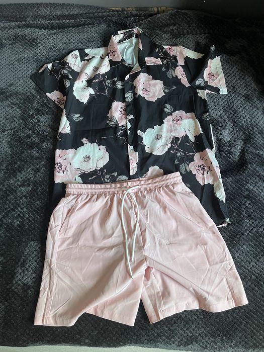 Комплект риза с къс ръкав и къси панталони