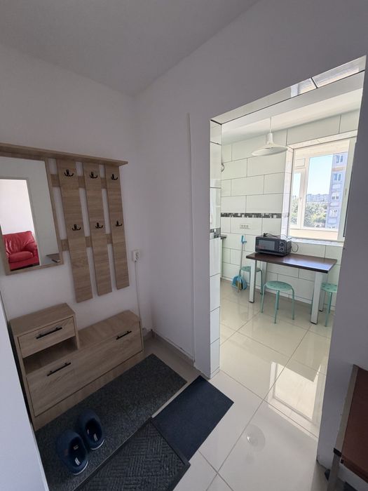 Inchiriez apartament 2 camere zona parc IOR