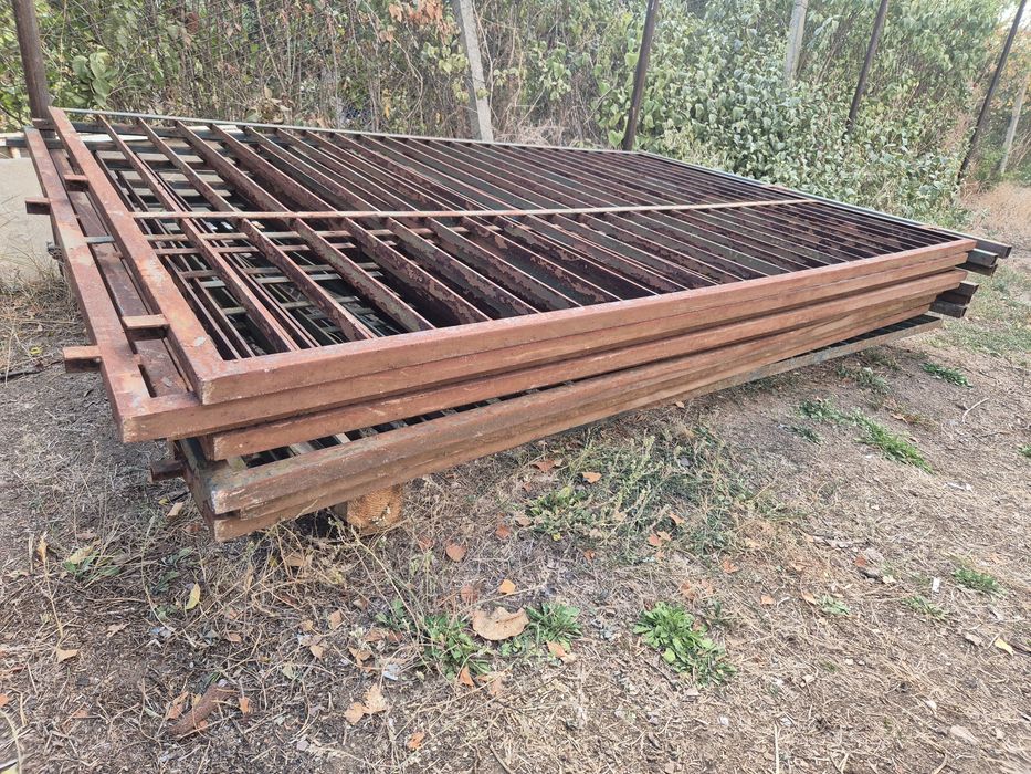 Метална ограда 22м.