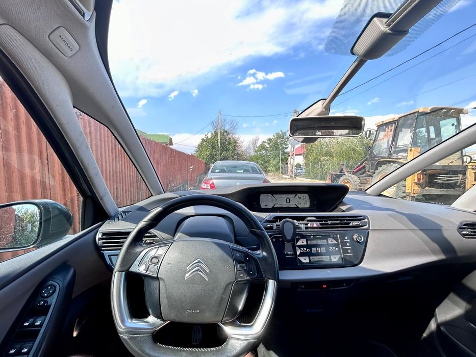 Proprietar ,Vând Citroen C4 Grand Picasso 2015-10 ,euro 6 !