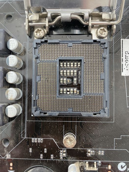Материнская плата ASUS H61M-E