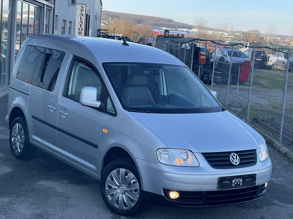 VW CADDY LIFE 2.0TDI 140CP 2010*Masina fara rugina in stare impecabila