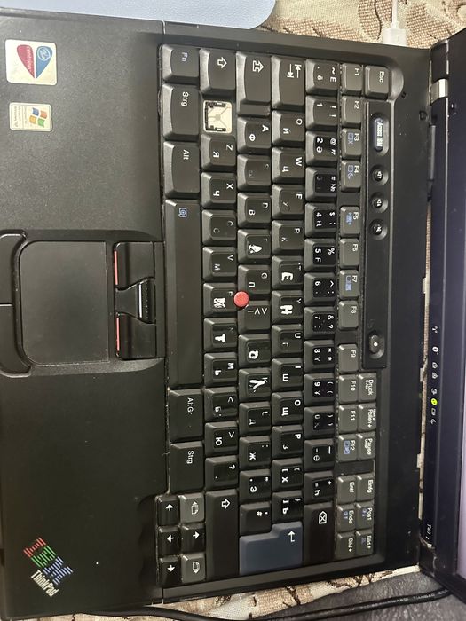 Продам ноутбук на запчасти