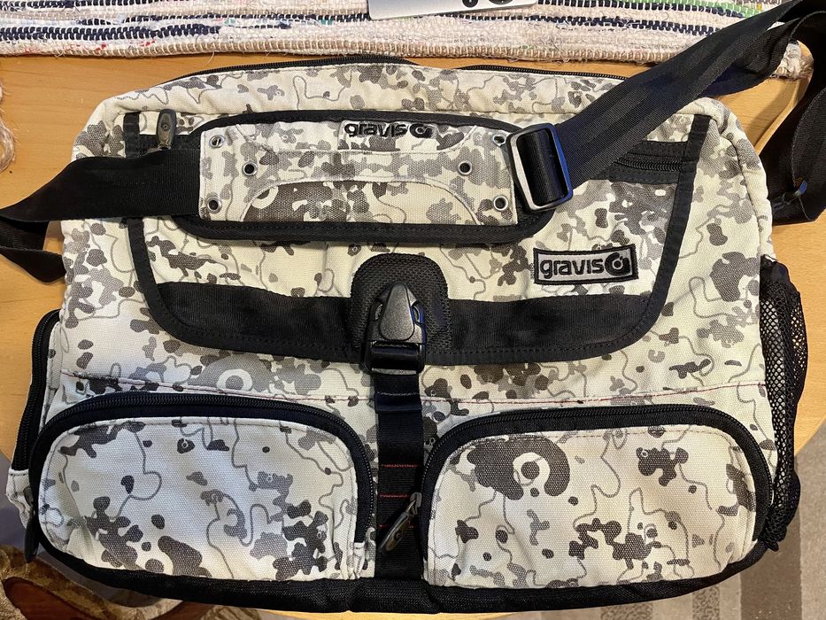 Лаптоп чанта Gravis (Burton) 14”