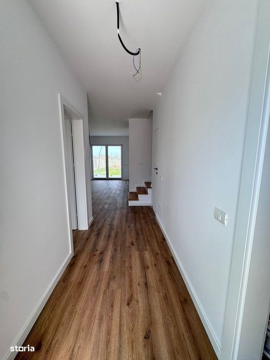 Duplex despartit prin camera tehnica Comision 0 - 189.000 Euro
