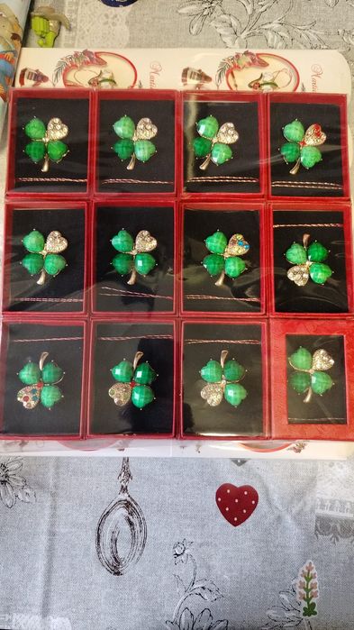 Mărțișoare set de 12 bucăți