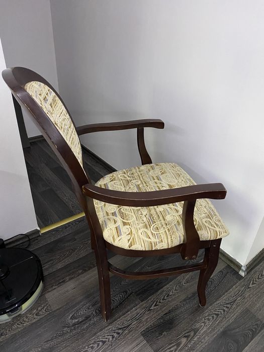 Масивен стол барок