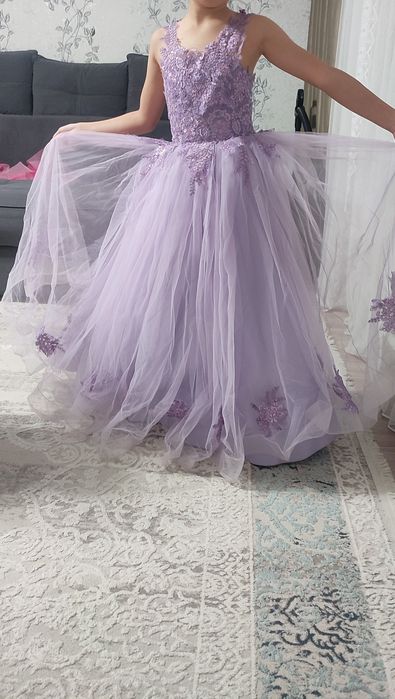 Продам платье очень красивое