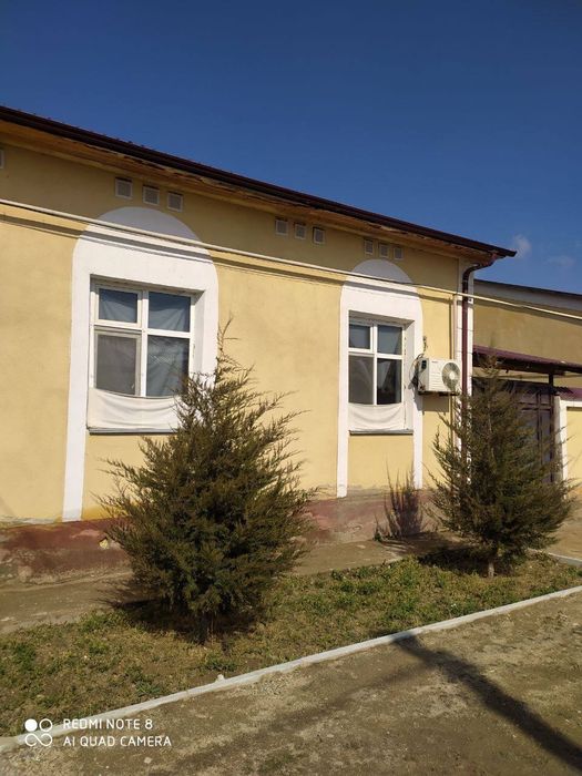 Hovli sotiladi Nurota shahrida