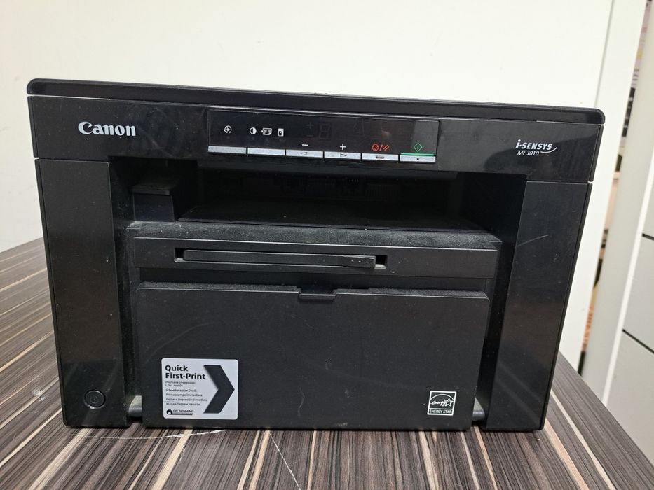 Принтер  сатамын  .  Продам  принтер .